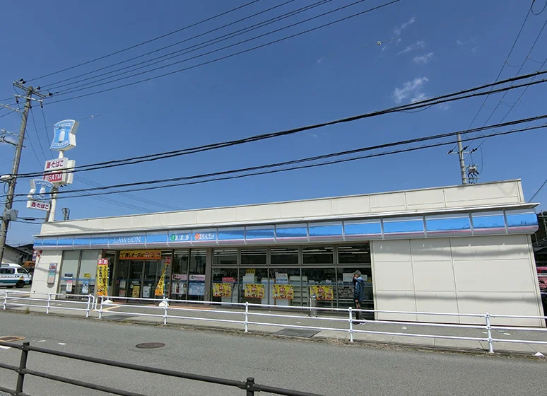 ローソン（JR三田駅北店）