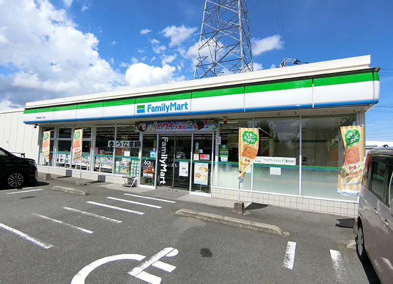 ファミリーマート（佐賀鍋島四丁目店）