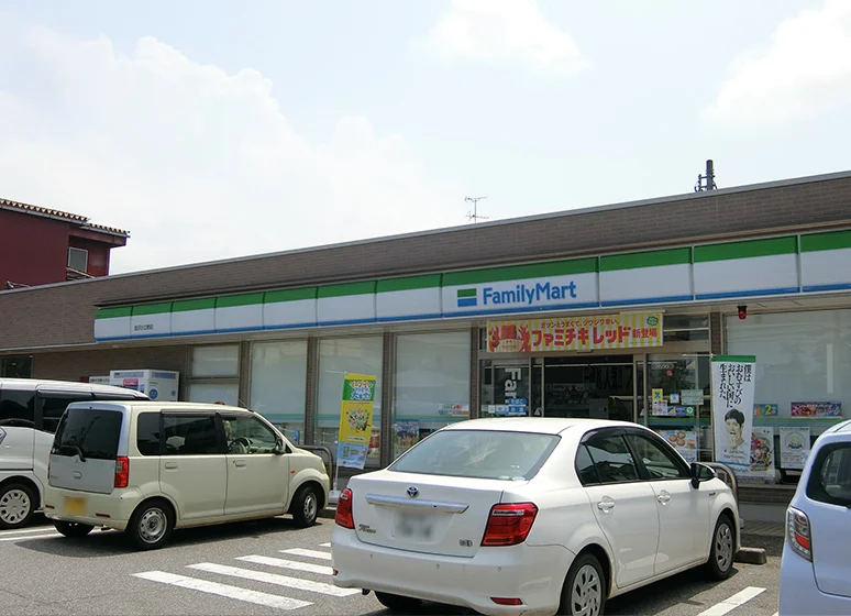 ファミリーマート金沢小立野店