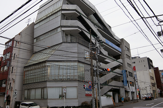 横浜高等教育専門学校特集